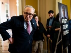 A demokraták megismétlik a kormányleállási fenyegetést, miközben fellángolnak a feszültségek Trumppal kapcsolatban