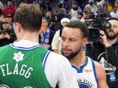 Steph Curry üdvözli Cooper Flagg karácsonyi előadását